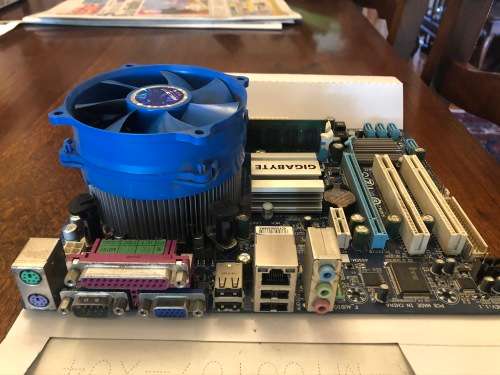 Pentium Dual Core CPU E5400 @2.7GHz + 2GB RAM + Motherboard + Heatsink