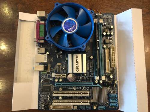Pentium Dual Core CPU E5400 @2.7GHz + 2GB RAM + Motherboard + Heatsink