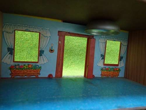 Fisher Price 'Little People Tudor Doll House'