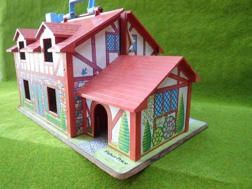 Fisher Price 'Little People Tudor Doll House'