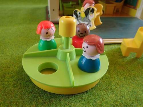 Fisher Price 'Play Family School'