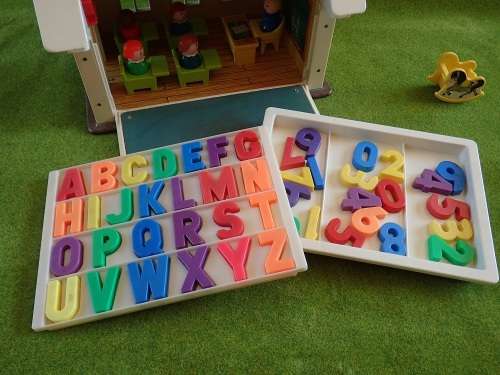 Fisher Price 'Play Family School'