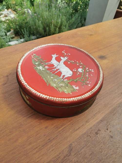 Vintage Cake Tins