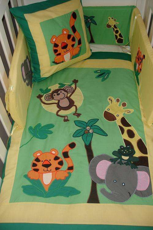 Wild Animals Appliqued 7 Piece Baby Linen Sets