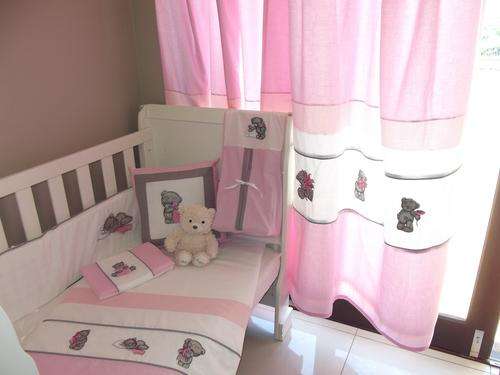1 x Set of Embroidered Eyelet Curtains - 150cm x 220cm