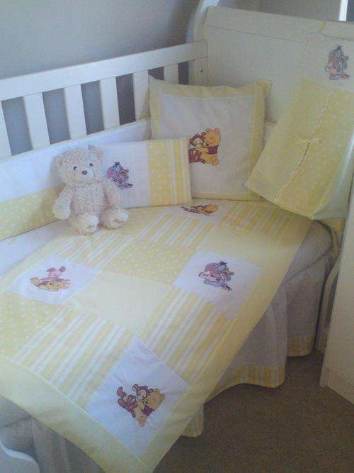 Winnie the Pooh 11 Piece Baby Bedding Set