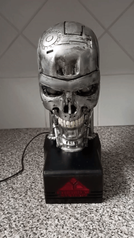 T800 Terminator head Animatronic 1:1 Scale - Link to video in description