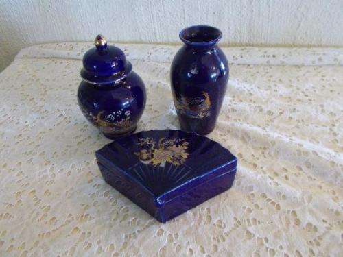 Small blue peacock style trinket box vase and jar lot