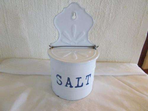 nice vintage style enamel salt holder