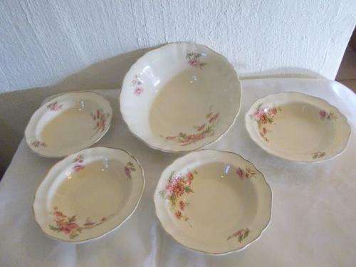 Nice pink flower pattern vintage pudding bowl set