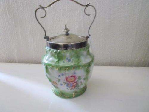 Victorian looking vintage porcelain biscuit barrel