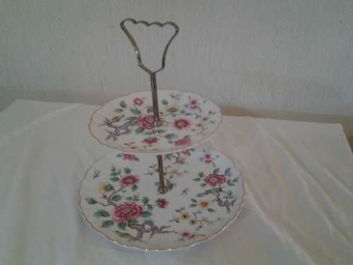 Very pretty two tear old foley cake stand