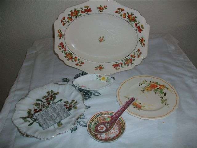 collection of some asstorted plates and etc for the collector