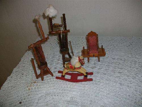 Assorted wooden miniature collection of "dolls house" furniture