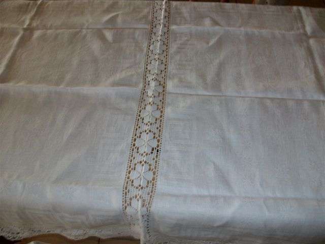 Simply lovely large table cloth