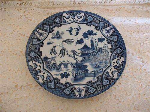 beatiful oriental style blue and white wall plate