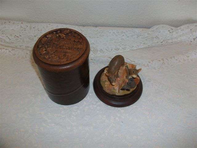Lovely and highly collectable country mouses series with lid (no 2)