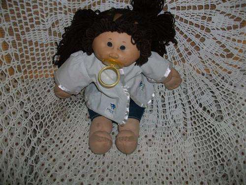 Collectable cabbage patch girl doll
