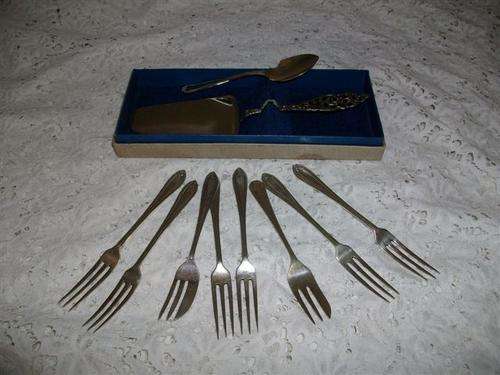 vintage cutlery job lot items sliver plated cake forks and etc