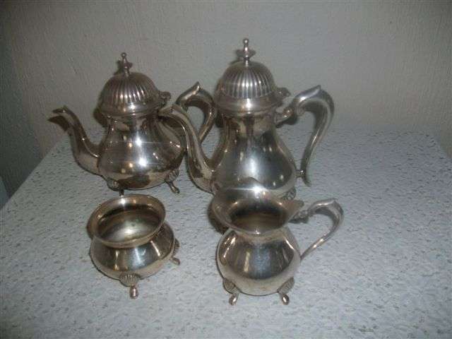 Vintage sliver plated tea pot set with milk jug and sugar bowl no tray
