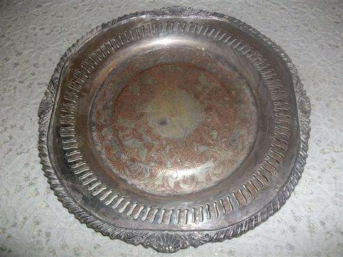 Orante round sliver plated tray