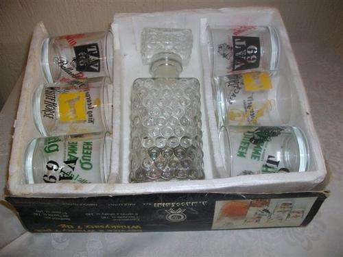 Dectanter set with six lovely asstorted brand name whisky glasses boxed**SALE**