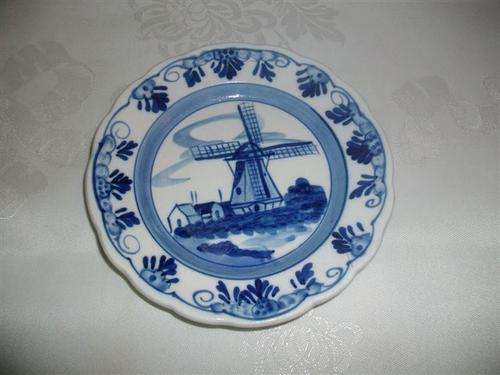 Collectable small blue and white windmill scence delft plate
