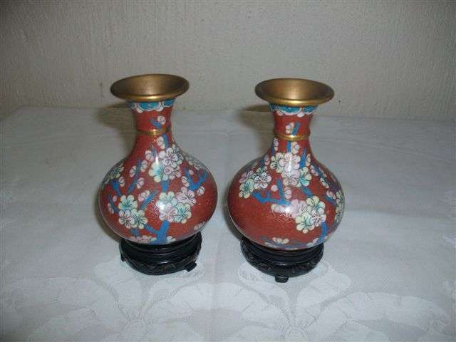 Two lovely small vintage cloisonne vases on stands