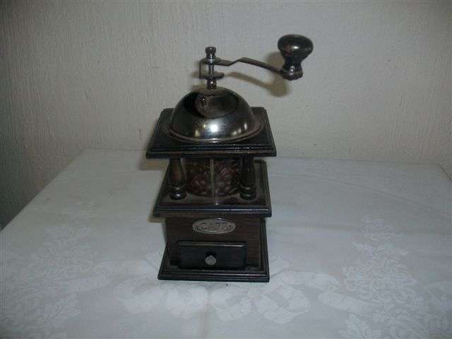 Vintage ..?? wooden coffee grinder