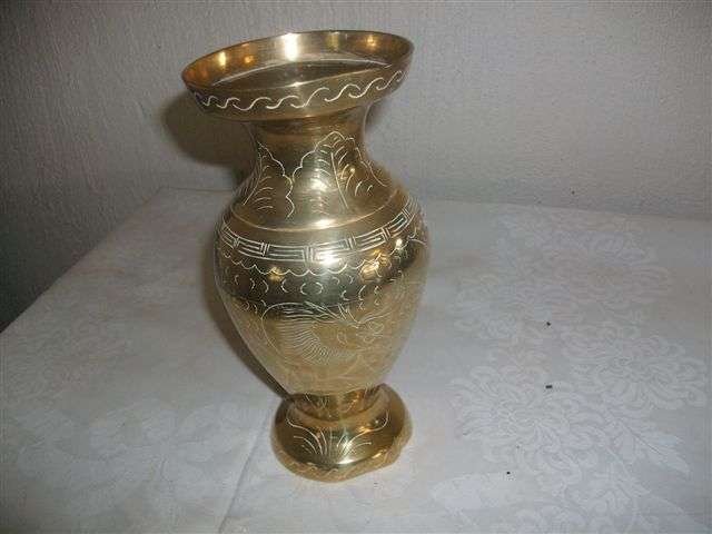 Lovely brass oriental style vase