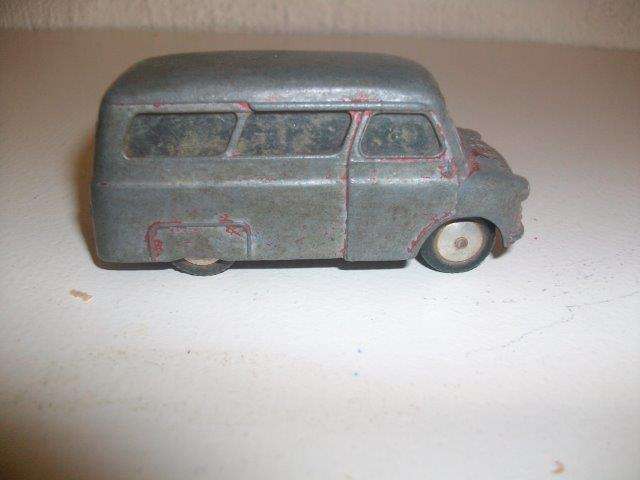 vintage die cast corgi bedford van ovaltine