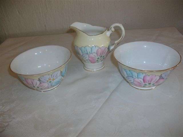 1930s tuscan wear milk and sugar bowl comb