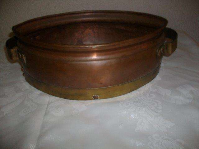 Lovely oval vintage copper pot plant holder