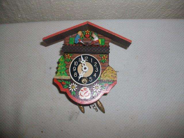 small cuckoo clock as is