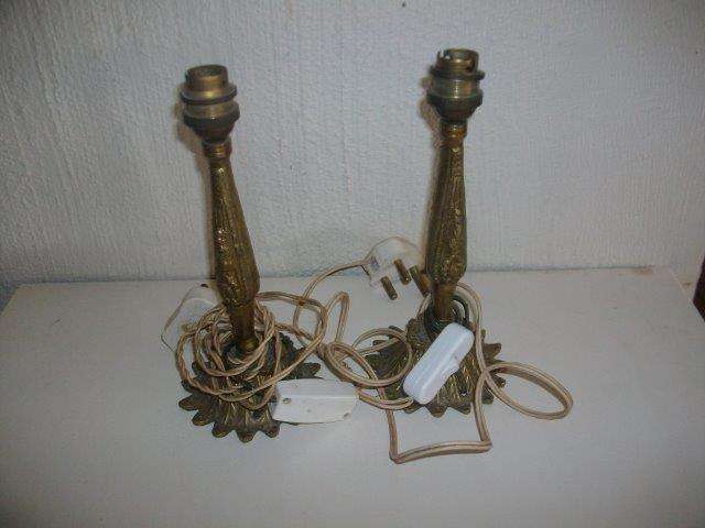 Vintage pair of brass looking lamps both are in working order