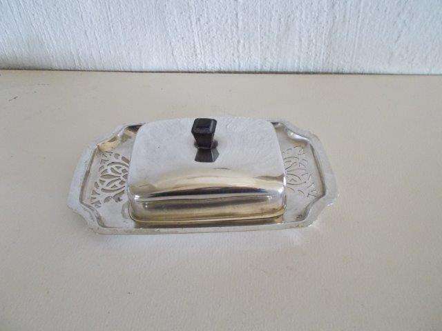 Vintage sliver plated butter dish