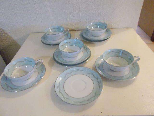 Noritake cups and saucers incomplete set