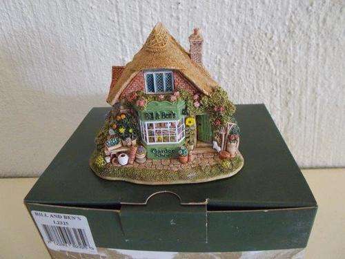 collectable lilliput lane in the box with papers  bill and ben's L2325