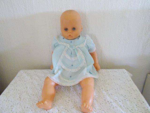 nice collectable vintage baby angle doll