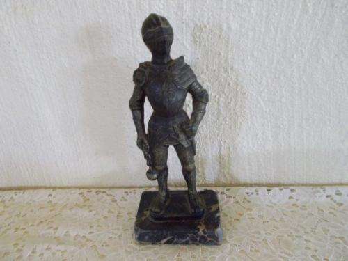 Nice knight figurine for the collector