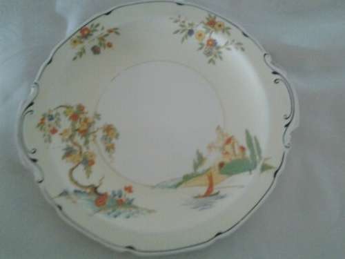 vintage grindely cake plate