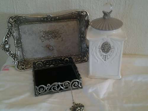 stunning dressing table and jewellery storage items