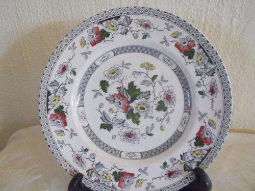 pretty midwinter plate