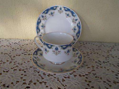 vintage paragon tea cup trio