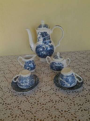 vintage blue and white the hunter by myott part coffee set/tea set