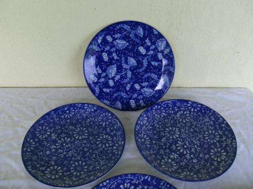 A lot of six pretty  blue and white more modern porcelain side plates