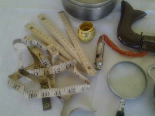 Some rather interesting collectable man cave/bar / mens lot collectable items