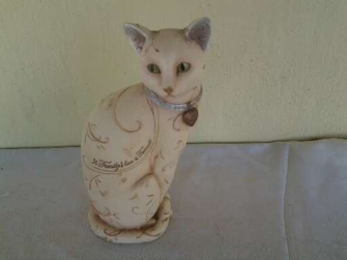 sweet model of modern resin collectable treasure cat