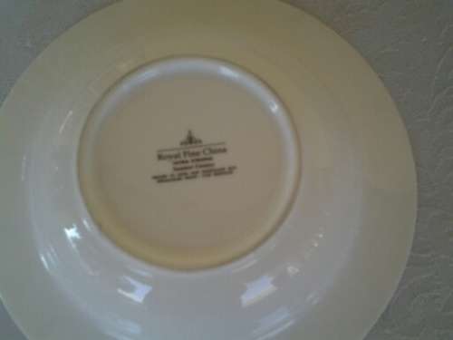 set of six pretty porcelain Royal fine china pudding bowls