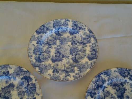 three stunning blue maxwell Williams porcelain cake side plates